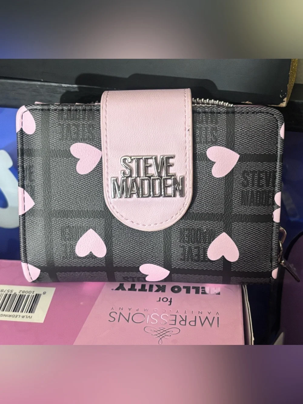 Steve Madden Button Wallet